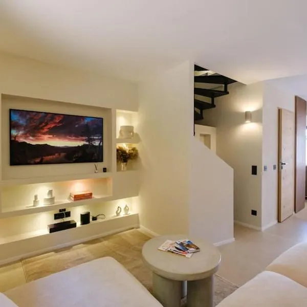 Triplex vue mer 100m plage Golfe de St Tropez, Hotel in Sainte-Maxime