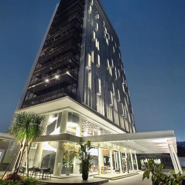 Ra Premiere Simatupang, hotel v destinaci Jakarta
