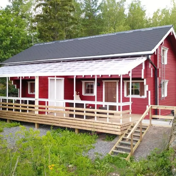 4 hengen luhtimökki, khách sạn ở Naantali
