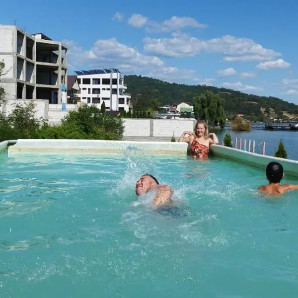 Casa Soarelui, hotel v destinaci Eşelniţa