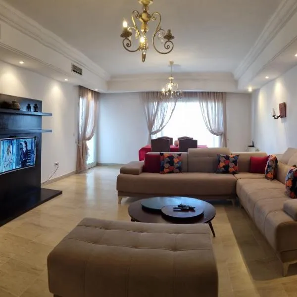 Appartement de luxe, hotel in Sidi Daoud