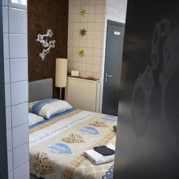 Voormalige Gevangenis Cel bij B&B Gezond aan Zee - Toegang Wellnesstuin meerprijs, hotel v destinaci Ouddorp