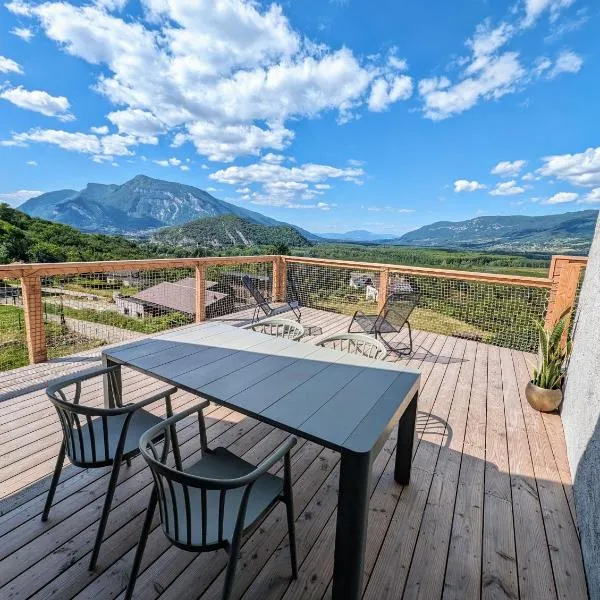 T3 neuf au calme avec vue sur les montagnes, hotel v destinaci Chanaz