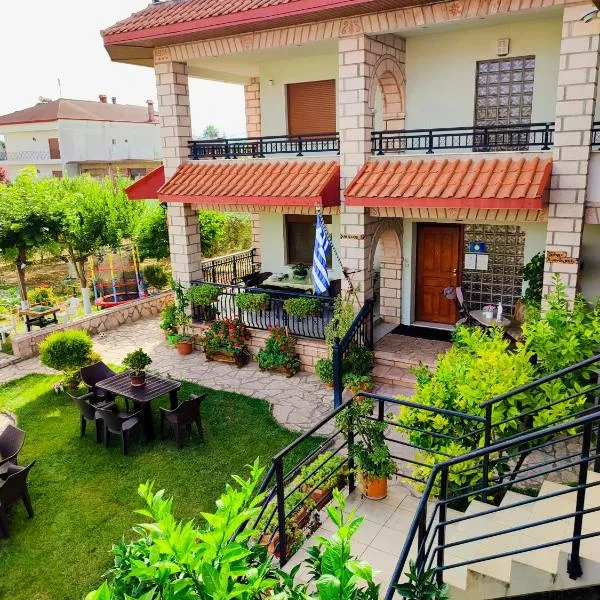 Simos Apartments, hotel in Korinós