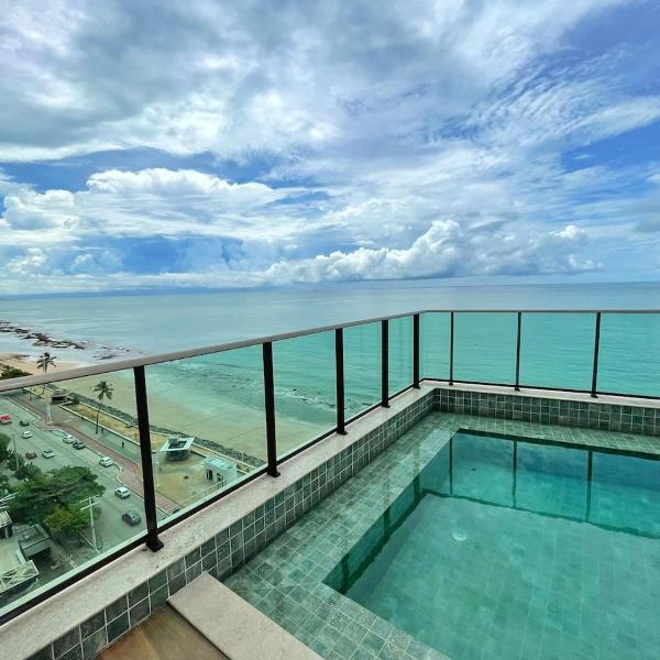 W703 · Requinte, vista e luxo a beira-mar