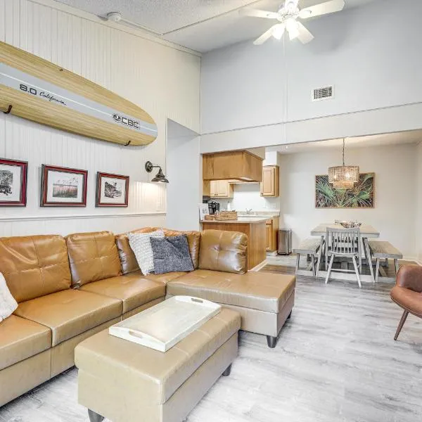 Amelia Island Condo w/ Pool Access: Walk to Beach!, hotel i Fernandina Beach