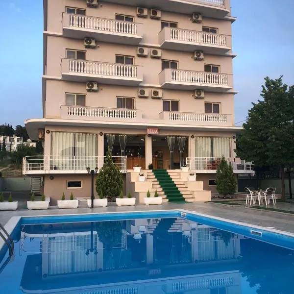 Relax Apartment & Hotel, hotel v destinaci Golem