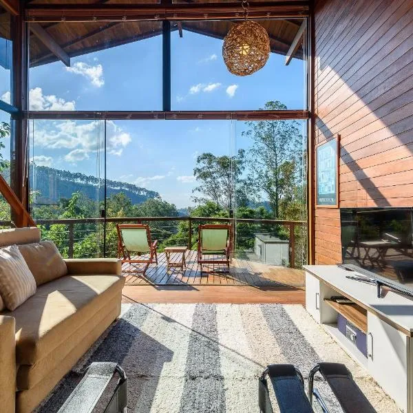 Chalé em Areal com Vista Panorâmica | PE 17, hotel in Barra Mansa