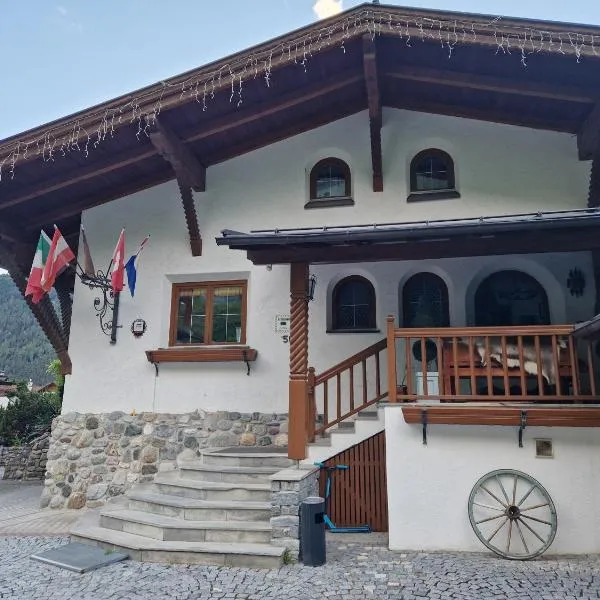 Basecamp-Ried, hotel in Ried im Oberinntal