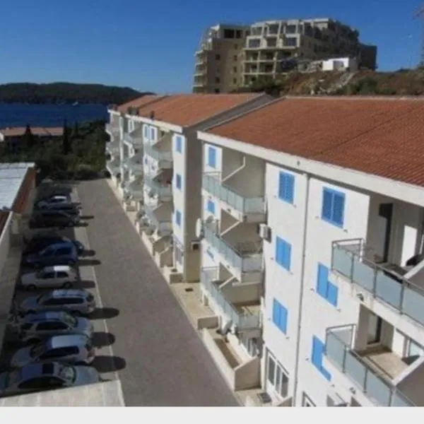 Apartman Cristo Becici, hotel sa Rafailovici