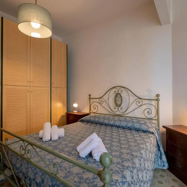 Casa Vista Mare e Parcheggio, hotel in Marotta