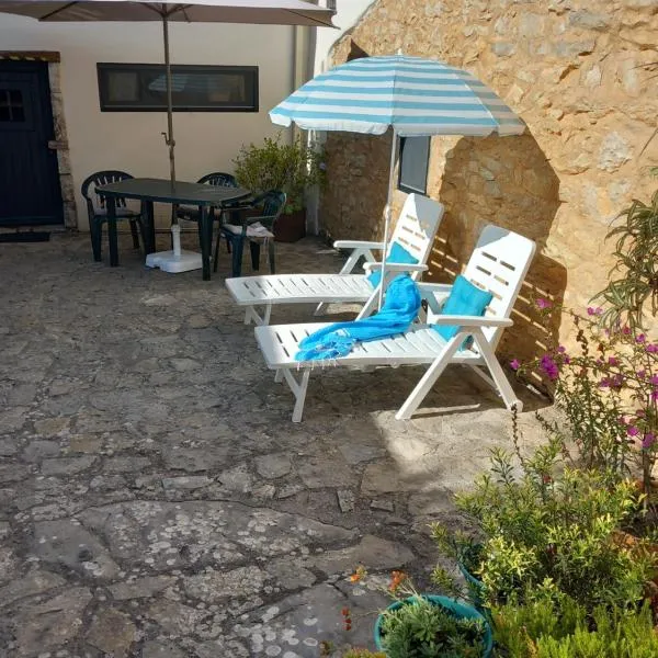 Casa Hozani, hotel v destinaci Albarrol