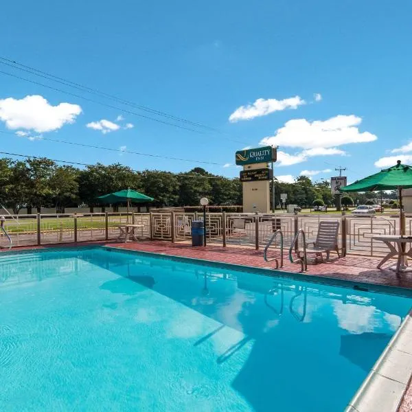 Quality Inn Little Creek, hotell sihtkohas Virginia Beach