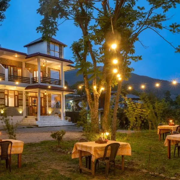 The Birdhouse Villa, hotel v destinaci Bir