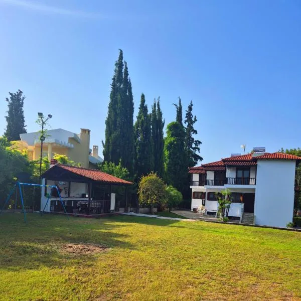 GeoVilla Green & Blue 2 - Pefkochori, hotel in Pefkochori