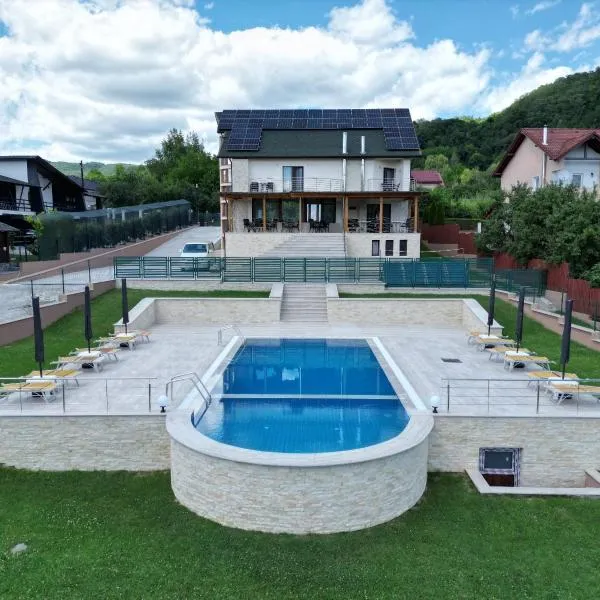 Vila Alexandru, hotel a Vlădeşti