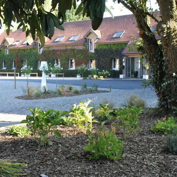 LOGIS Hôtel & Restaurant - Le Manoir de Gavrelle, hotel in Éterpigny