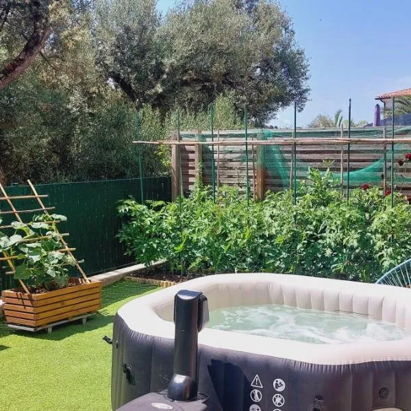 Maison t3 duplex avec jacuzzi, hotel v destinaci Bastelicaccia