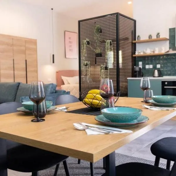 Casa d'oro 56 Living in Paradisi Rhodes, hotell i Paradisi