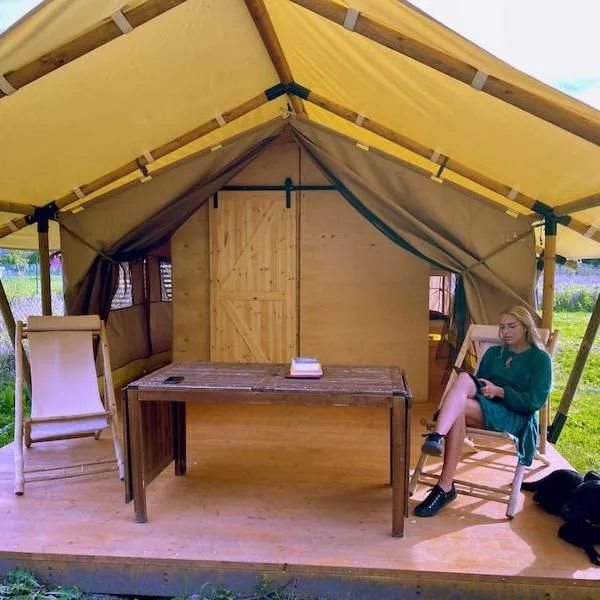 Spokojny Glamping, hotel v destinaci Rzucewo