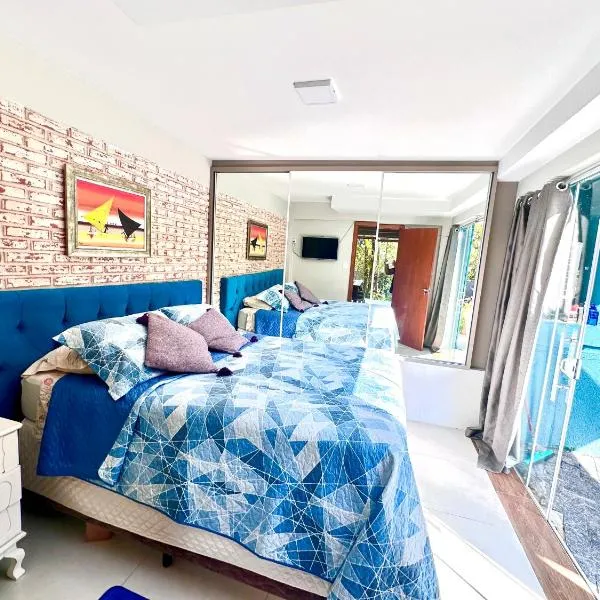 RECANTO DOS PASSARINHOS LINDA CASA COM 2 quartos, hótel í Balneário Camboriú