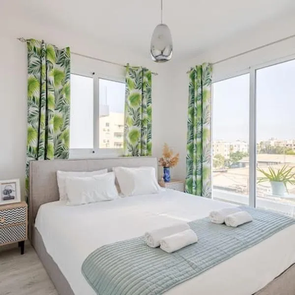 Happy Tucan, Hotel in Larnaka