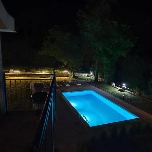 Stanovcic Apartments, hotel v destinaci Herceg-Novi