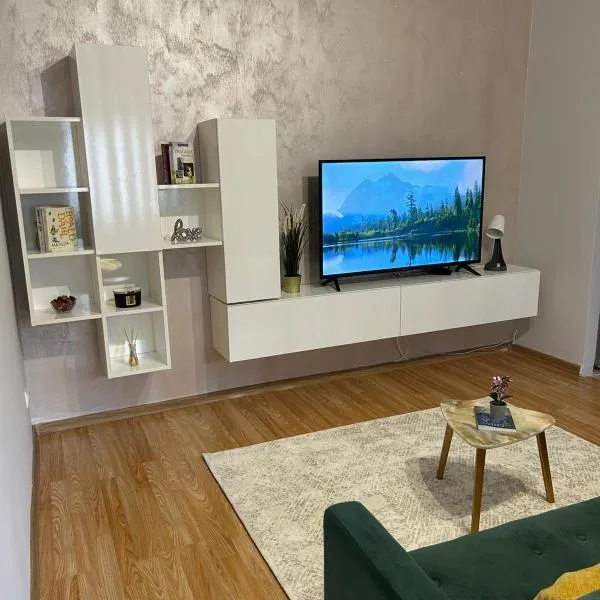 Luxury Studio, khách sạn ở Ploieşti