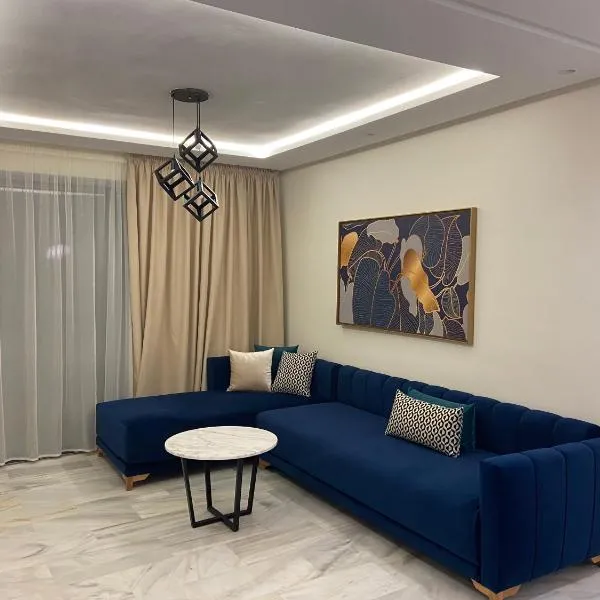 Luxueux Appart à 5 min aéroport mohamed 5, hotel in Nouaceur