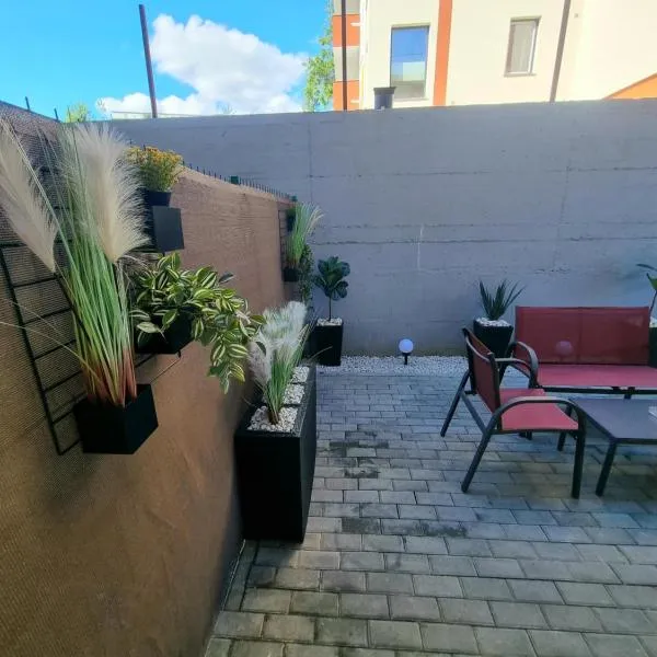 Daric Residence Garden Apartament, khách sạn ở Fălticeni