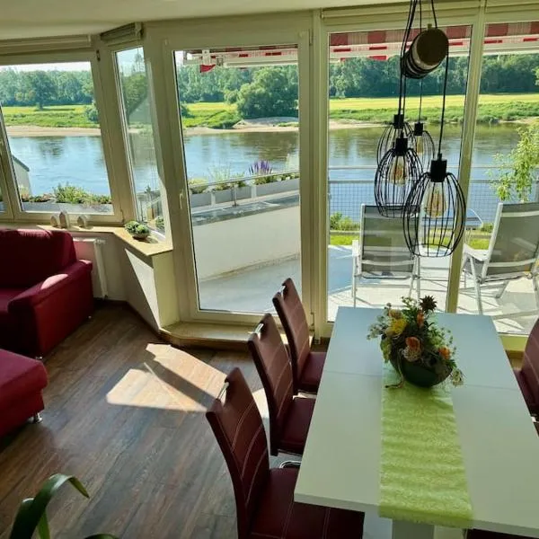 Ferienwohnung direkt an der Elbe, מלון בקוסוויג