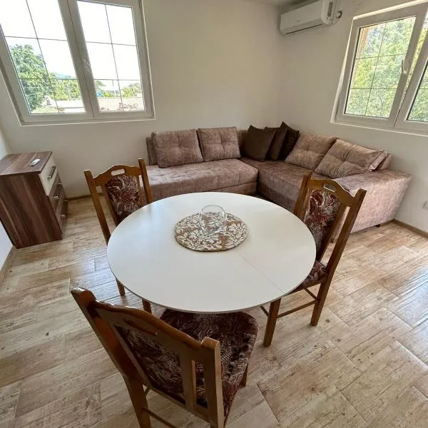 Apartmani Petkovic, hotel v destinaci Brežani