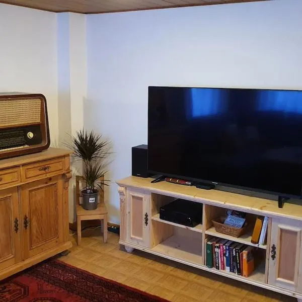 Gemütliches Haus im alten Ortskern, hotel v destinaci Wehrheim