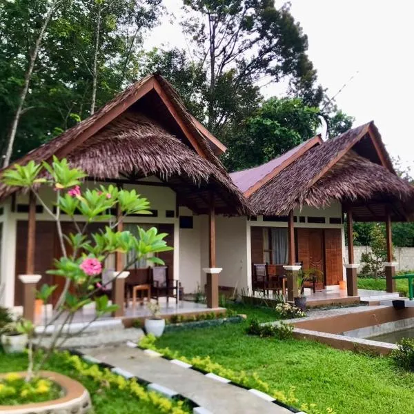 R5 Keramba Inn, hotel v destinaci Bukit Lawang