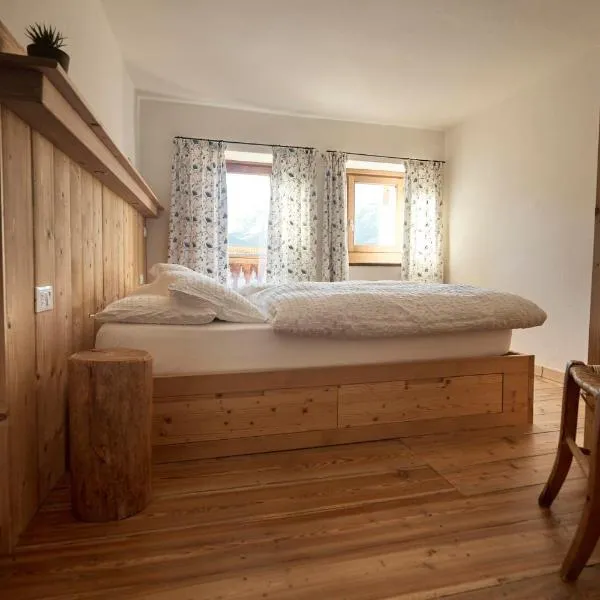 Locanda Nona Giò, hotel v destinaci Fornesighe