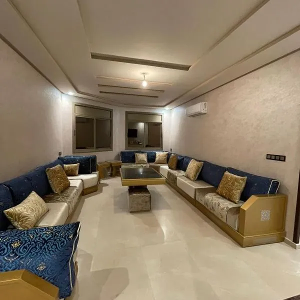 Appartement familial Nador, hotel v destinaci Nador