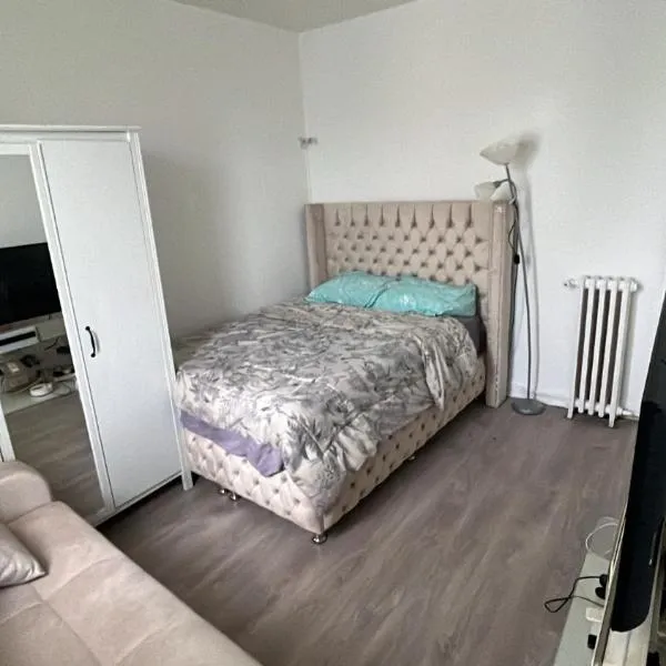 Logement à colombes, hotel di Colombes