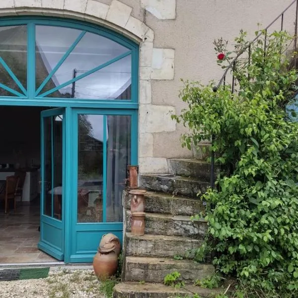 Residence de la demi-lune, hotel in Entrains-sur-Nohain