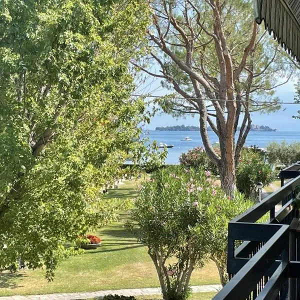 Garda Paola Lake Experience 2, hotel in Manerba del Garda