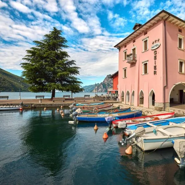 Hotel Geier, hotel in Nago-Torbole