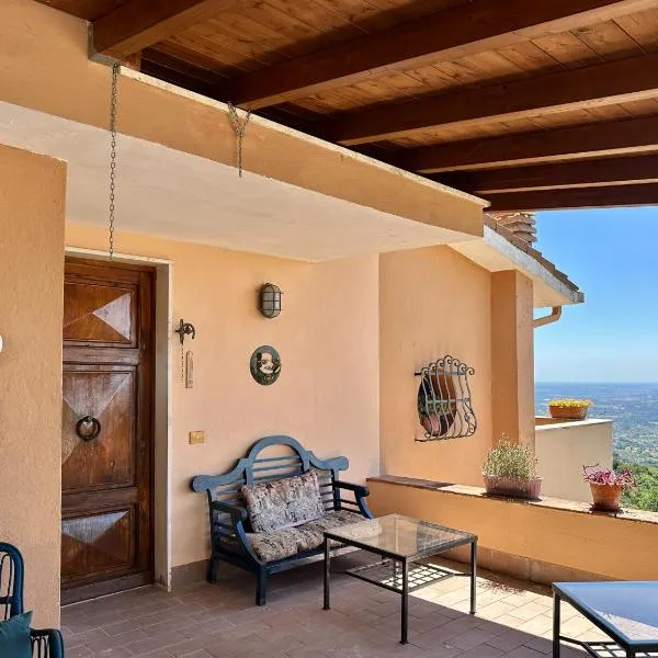Yes Holiday Villa - Must have view, hotel v destinácii Poggio Catino
