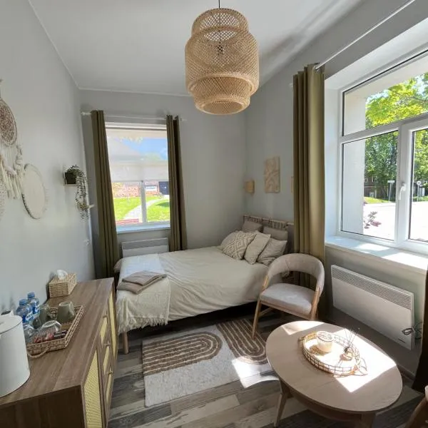 Cozy BOHO room in Trakai Old town, hotel v destinaci Trakai