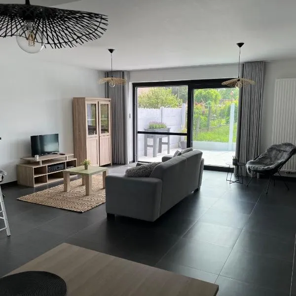 Casa Liėbaard, hotel v destinaci Waregem