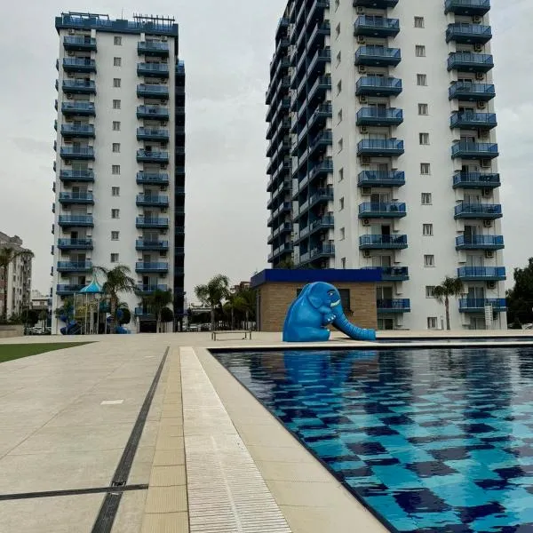 Royal Life Poseidon Residences Long Beach, hotel in Iskele