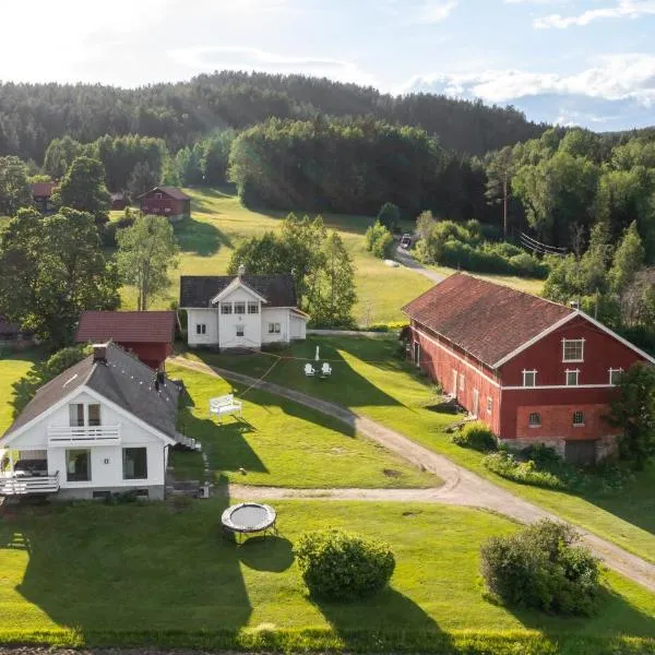 Gårdsferie nær Bø i Telemark Sommarland, khách sạn ở Norem