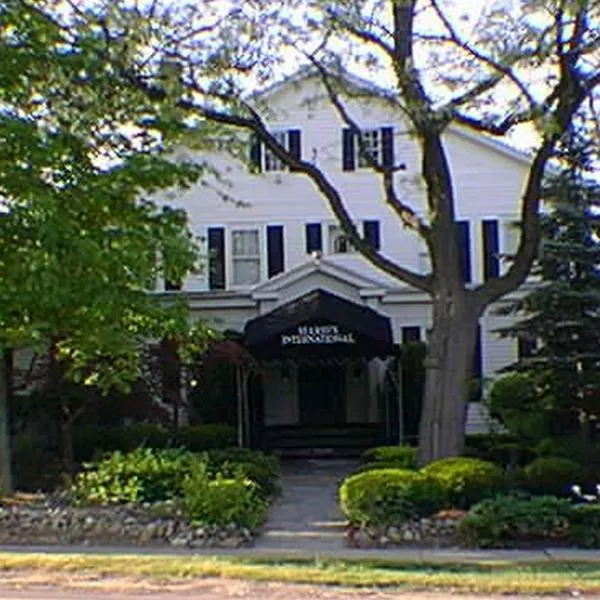 Mario's International Spa, Hotel & Restaurant, hotel in Streetsboro