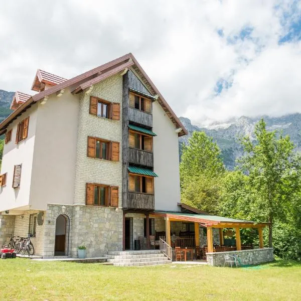 Villa Molla – hotel w mieście Theth