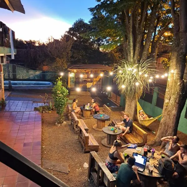 Benteveo hostel iguazu, hotel v destinaci Puerto Iguazú