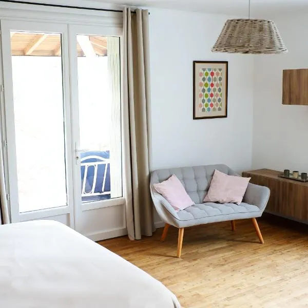Chambres d'hôtes B&B - Mas Cinq Sols – hotel w mieście Courbiac