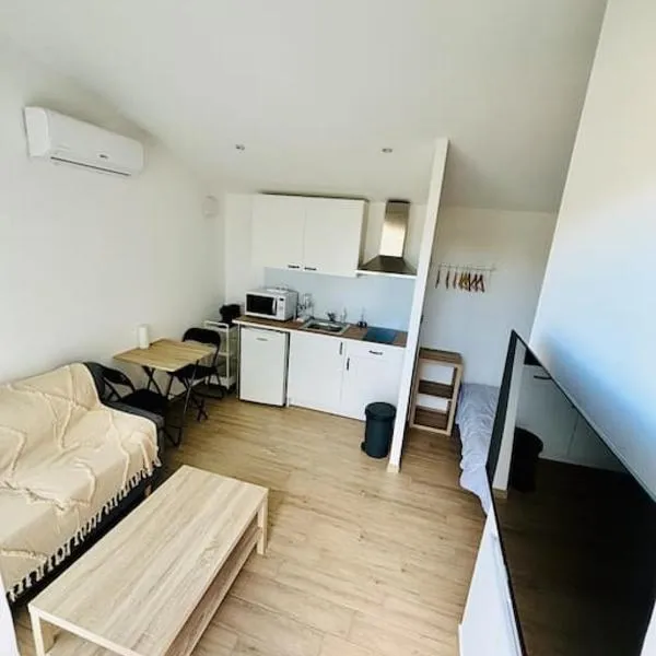 Studio de la Lauze, hotel v destinácii Bourg-Saint-Andéol